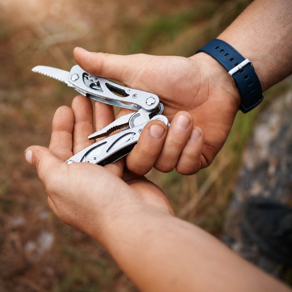 Multi-tools & Knives